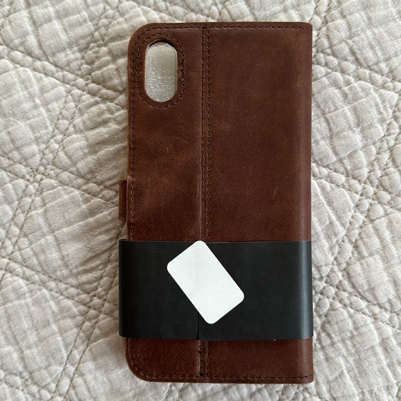 Snakehive iPhone XR Leather Phone Case - Picture 3 of 9